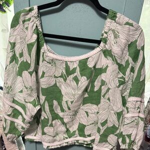 🔥🔥Tahari Green & White Blouse - LG - EUC